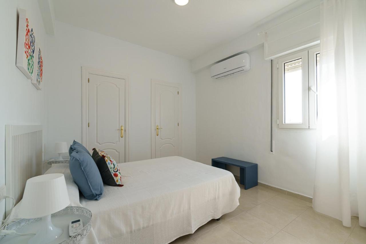 Maisuit Apartment Malaga City Center Ngoại thất bức ảnh