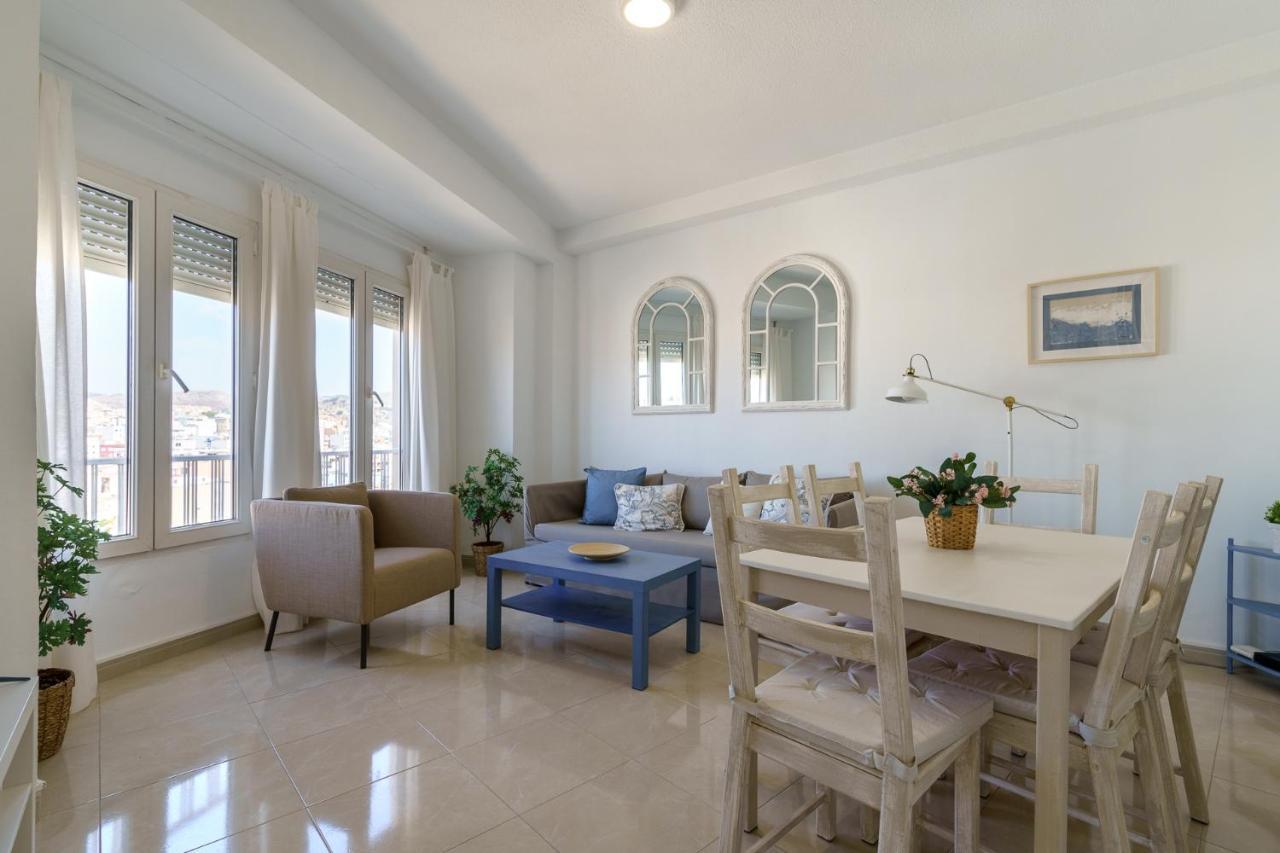 Maisuit Apartment Malaga City Center Ngoại thất bức ảnh
